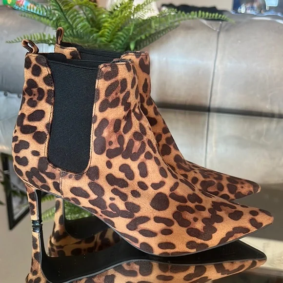 Animal print 🐆 booties